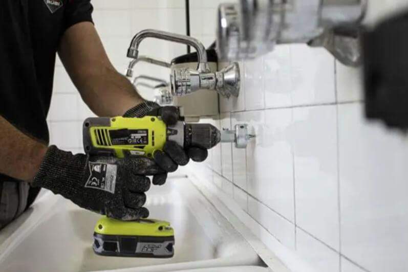 จะเจาะกระเบื้องด้วยอะไร?