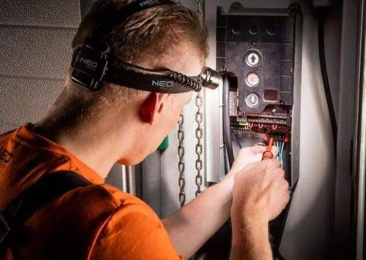 ไฟฉายและโคมไฟ